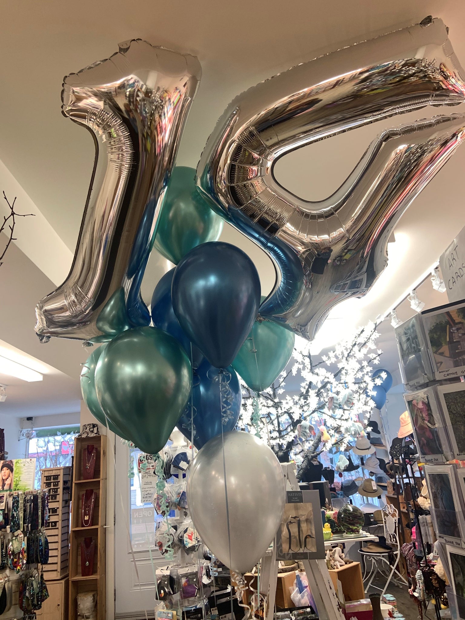 Balloons - 34" foil, Large PLUS